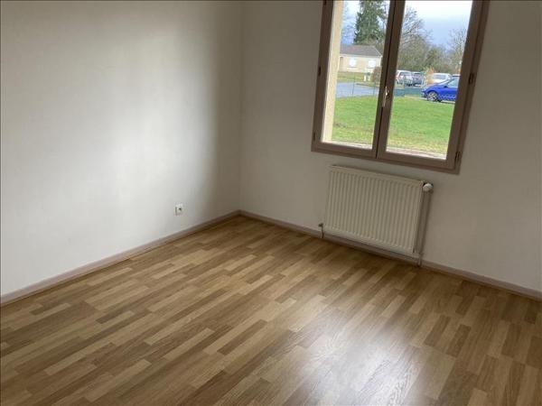 Maison à louer |  ST SULPICE LES FEUILLES |  4 pièces | 83 m²