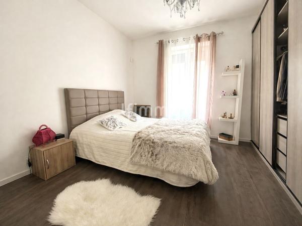 Centre Mulhouse F3 rénové avec extérieur