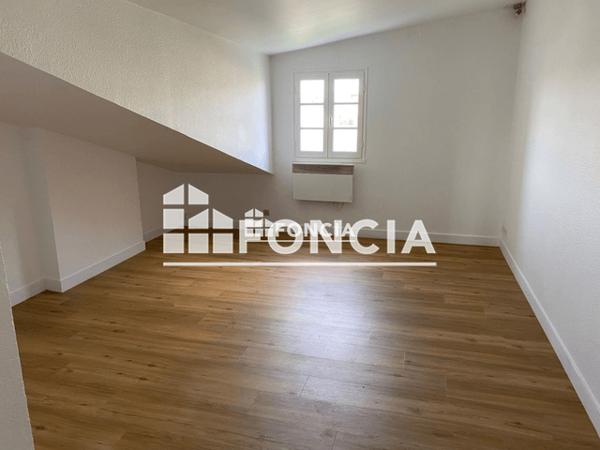 Location Studio 25.54 m² - 4 ème étage - Porte Gauche Bordeaux 33100