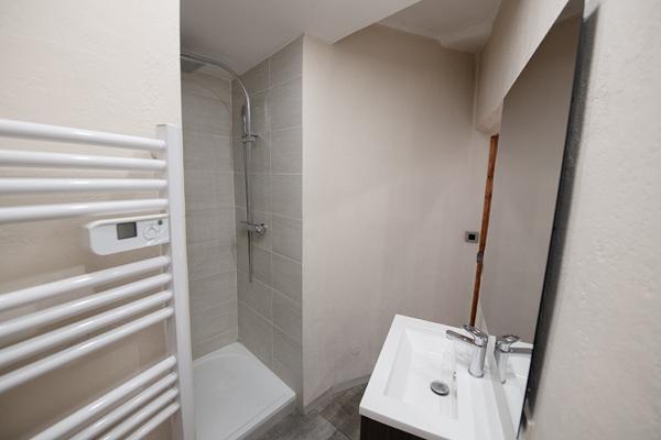 Appartement à VENCE (06140)