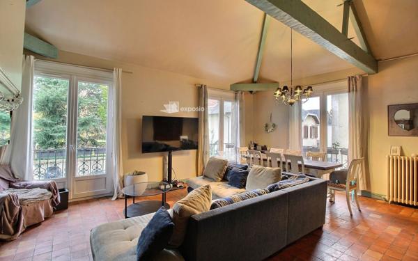 Appartement à vendre    4 pièces • 130,30 m2 Morlaàs