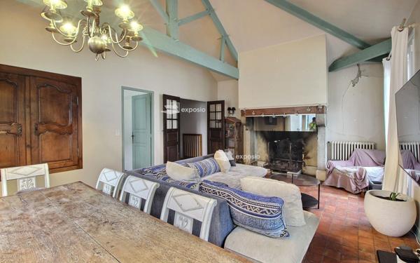 Appartement à vendre    4 pièces • 130,30 m2 Morlaàs