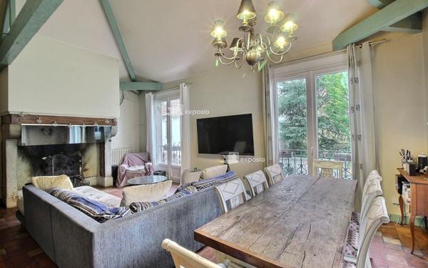 Appartement à vendre    4 pièces • 130,30 m2 Morlaàs