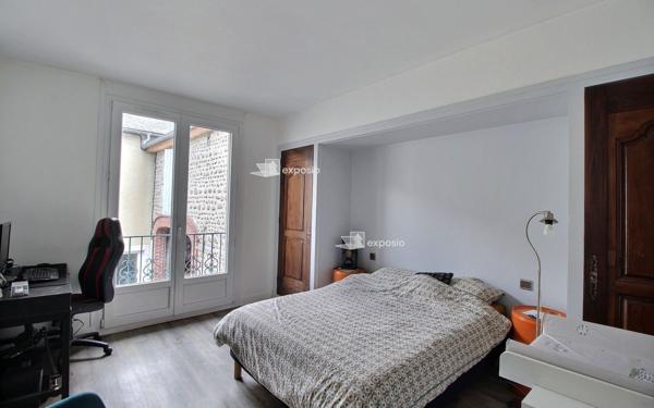 Appartement à vendre    4 pièces • 130,30 m2 Morlaàs