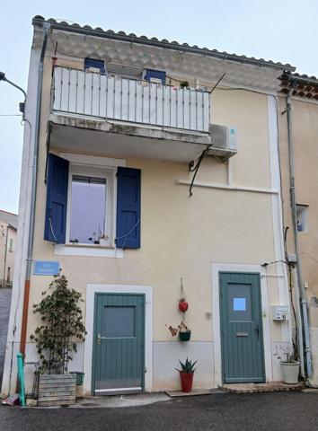 STE TULLE, BELLE MAISON DE VILLE RENOVEE