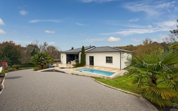 Maison à vendre    4 pièces • 130 m2 Château-l'Évêque