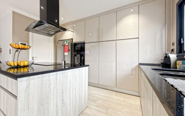 Maison à vendre    4 pièces • 130 m2 Château-l'Évêque