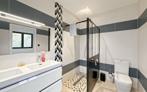 Maison à vendre    4 pièces • 130 m2 Château-l'Évêque