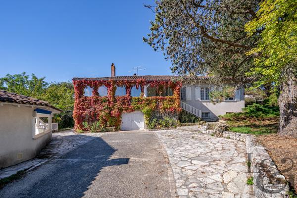Villa de caractère à vendre à Pujols