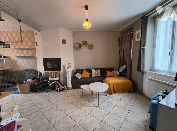 PROCHE LA FERTE MILON - MAISON FAMILIALE