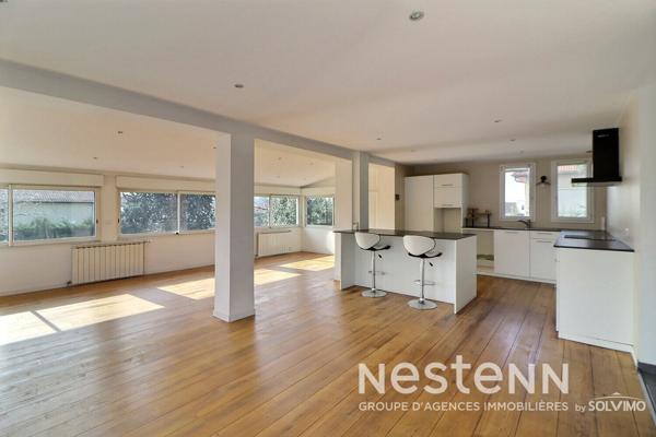 Maison Manissieux, 238m2, 8 pièces, 5 chambres, piscine, studio indépendant