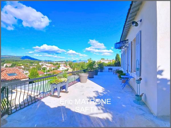 Superbe maison 5 pièces 130 m² avec dépendance