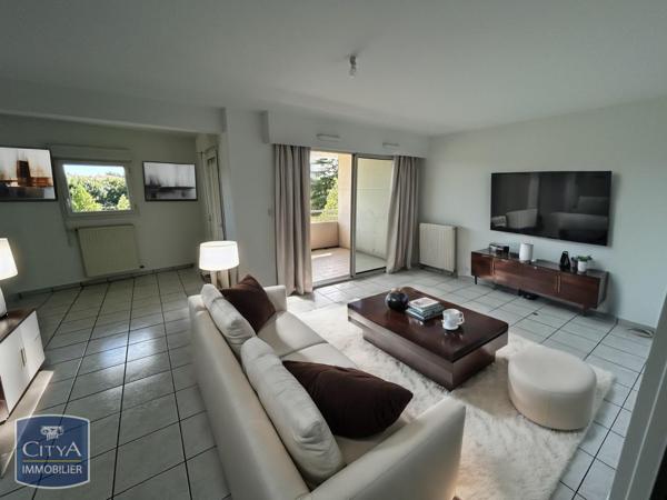 Appartement à louer 3 pièces 68.52m²