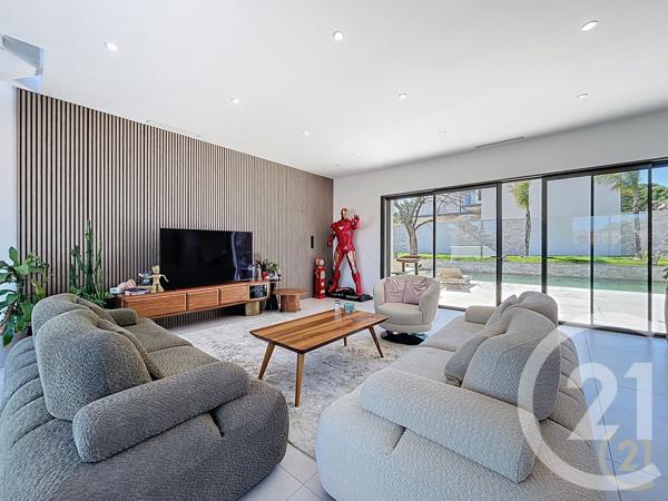 Maison à vendre  6 pièces - 208,10 m2 ST JEAN DE VEDAS - 34