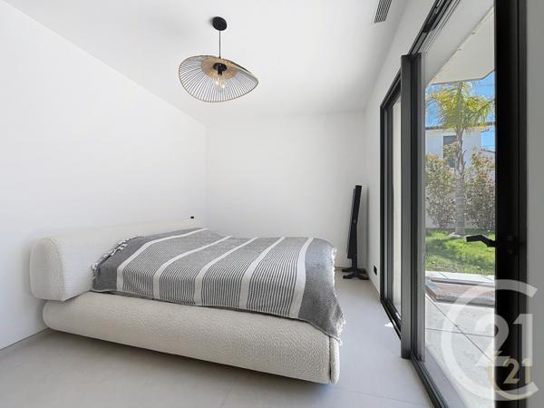 Maison à vendre  6 pièces - 208,10 m2 ST JEAN DE VEDAS - 34