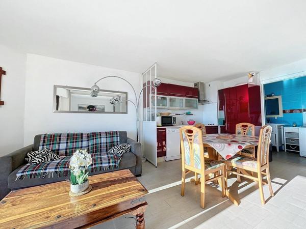 Appartement à vendre    2 pièces • 39 m2 Fréjus