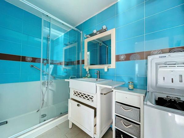 Appartement à vendre    2 pièces • 39 m2 Fréjus