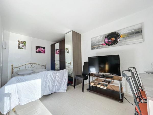 Appartement à vendre    2 pièces • 39 m2 Fréjus