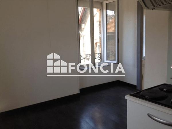 Location Appartement 2 pièces 38.66 m² - 11 RUE DU CHEMIN SALE Vouziers 08400