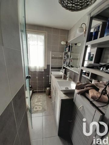 Maison traditionnelle 8 pièces de 131 m² à Grigny (91350)