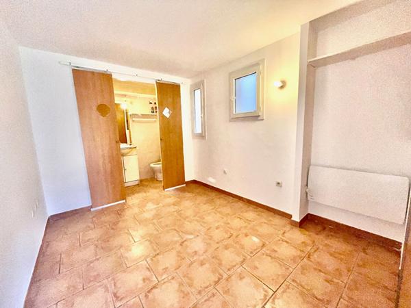 MÈZE appartement T2 de 36.53m² avec balcon et place de stationnement