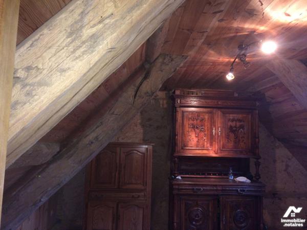 A VENDRE - Commune de BEAUREGARD (Lot- - 46260) - Un petit enclos partiellement rénové comprena...