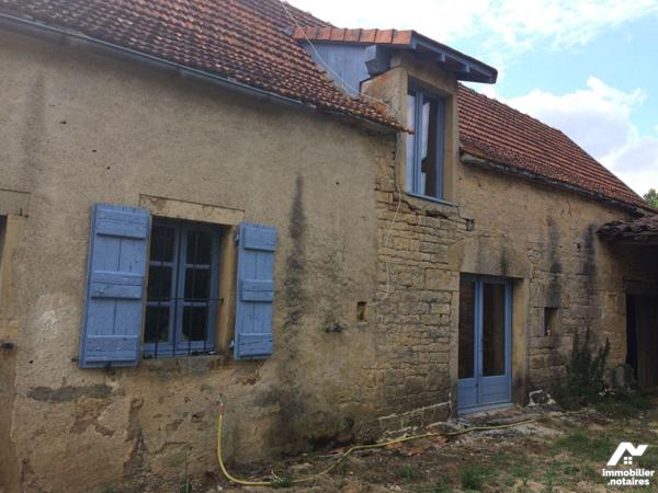 A VENDRE - Commune de BEAUREGARD (Lot- - 46260) - Un petit enclos partiellement rénové comprena...