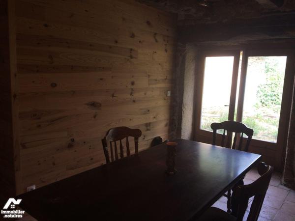 A VENDRE - Commune de BEAUREGARD (Lot- - 46260) - Un petit enclos partiellement rénové comprena...