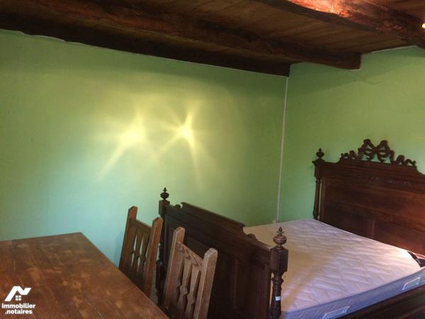 A VENDRE - Commune de BEAUREGARD (Lot- - 46260) - Un petit enclos partiellement rénové comprena...