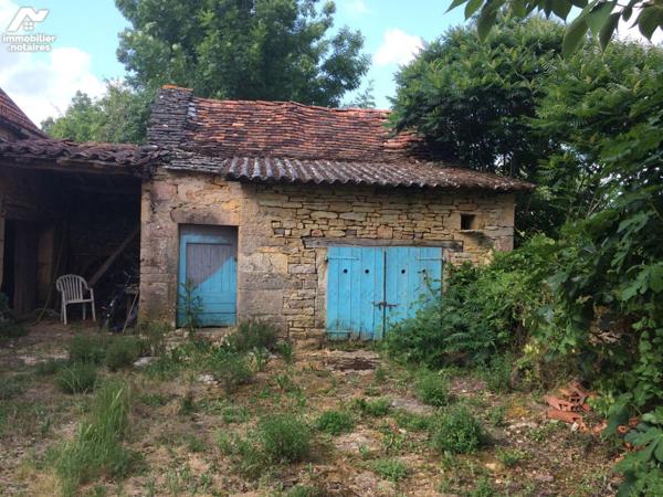 A VENDRE - Commune de BEAUREGARD (Lot- - 46260) - Un petit enclos partiellement rénové comprena...