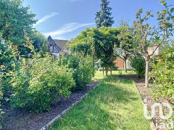 Maison à vendre 6 pièces 157 m² Chevry-Cossigny