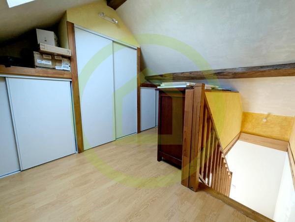 Maison de ville à MERY SUR OISE (95540)