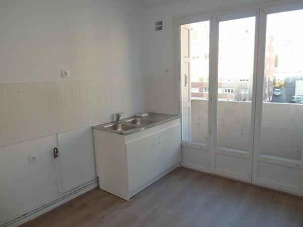 Appartement à louer    2 pièces • 38,92 m2    Saint-Étienne