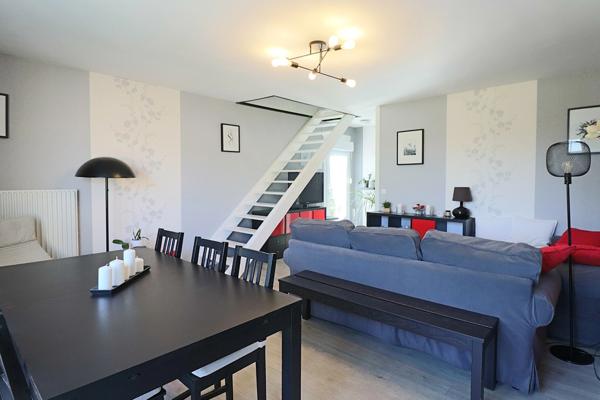 Maison à vendre 7 pièces de 130m² avec piscine, jardin et garage