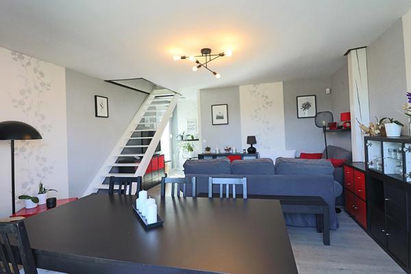 Maison à vendre 7 pièces de 130m² avec piscine, jardin et garage