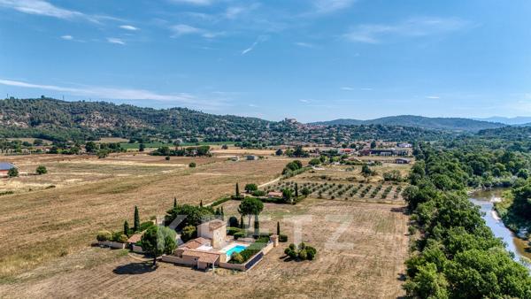 GRÉOUX-LES-BAINS – EXCLUSIVITÉ | ÉLÉGANTE BASTIDE EN PIERRE AVEC PISCINE, AU CALME