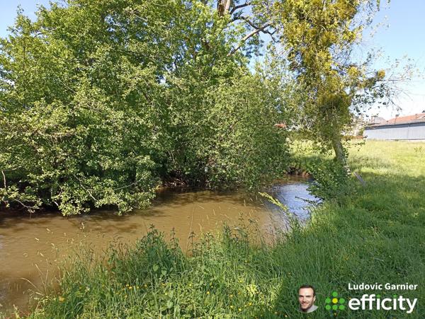 Terrain
        
        - 1930 m² 39 900 € *