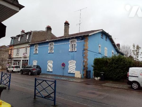 centre Thaon , 
rez-de-chaussée : appartement et/ou locaux professionnels , 57,12m²
3 Pièces