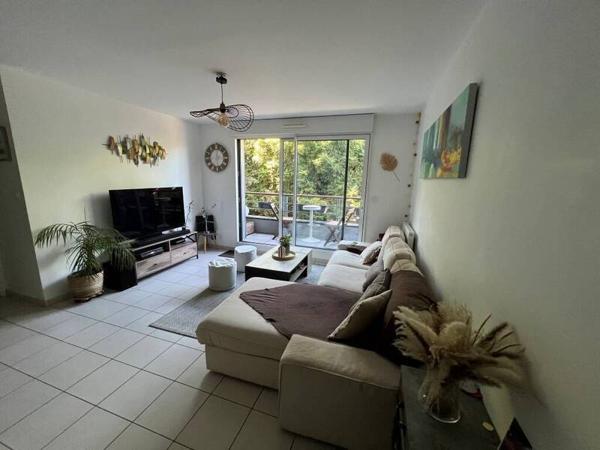 Appartement 3 pièces                                        - 44100 Nantes Réf : 12637