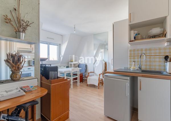 Appartement, stationnement libre