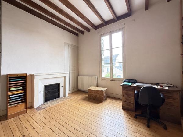 Dept de la vienne (86) Maison de ville à vendre 7 pièces 167.51 m2 à CHATELLERAULT (86)