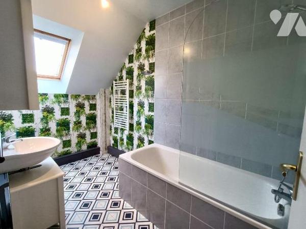 NOUVEAUTE - SEULEMENT CHEZ TRENTE CINQ NOTAIRES - proche du Carrefour Market - dans une copropr...