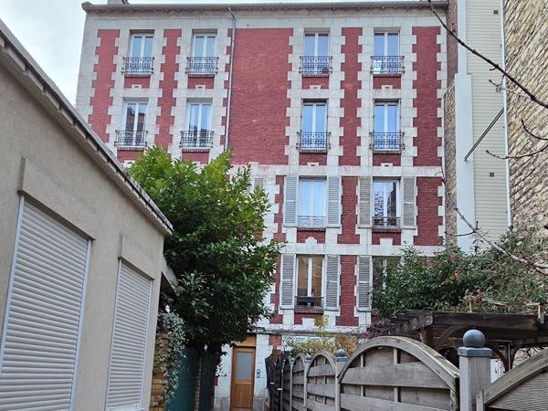 (92) Boulogne Billancourt - Grand studio d'environ 30 m²