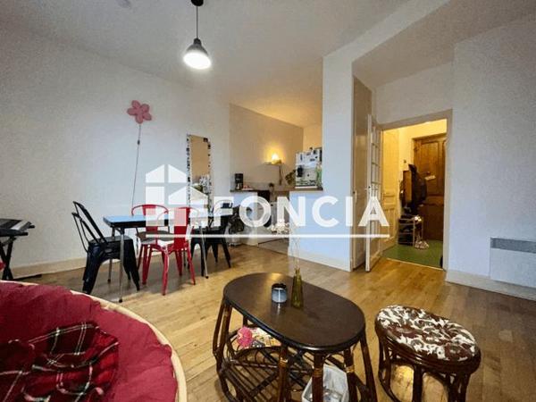 Location Appartement 3 pièces 56 m² - 180 AVENUE PAUL SANTY Lyon 69008