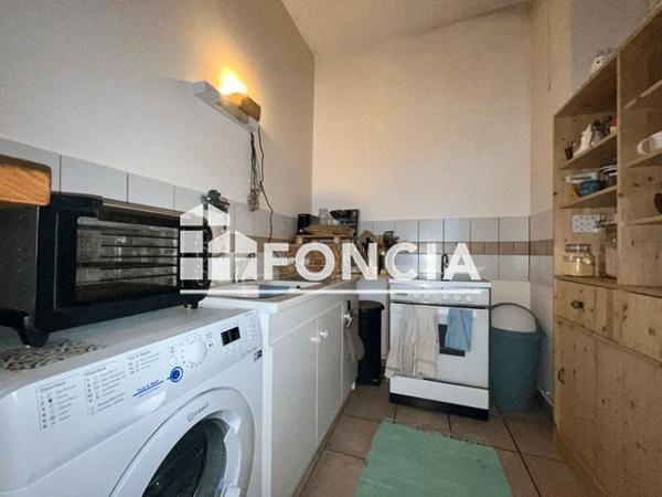 Location Appartement 3 pièces 56 m² - 180 AVENUE PAUL SANTY Lyon 69008