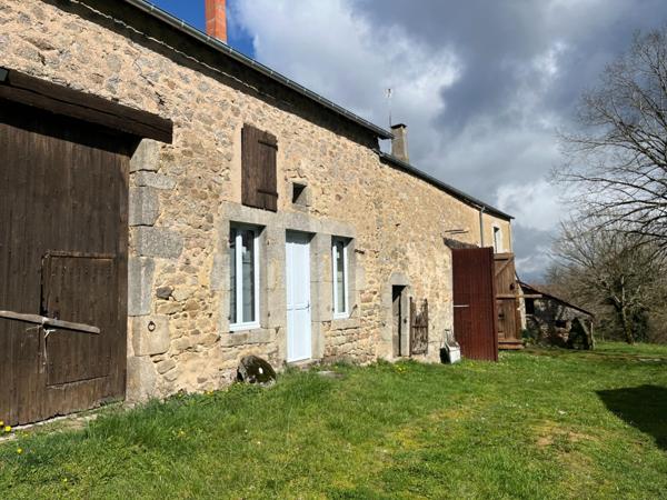 Grande maison isolée, bellevue sur des collines, pas de voisin