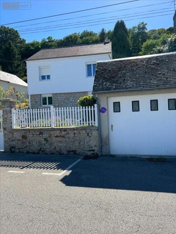 Maison à vendre à Châteaulin dans le Finistère (29150), ref : 29060-1089000