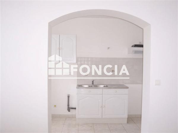 Location Appartement 2 pièces 35.5 m² - RUE DES PINS Bezouce 30320