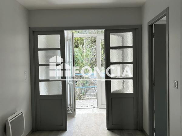 Location Appartement 3 pièces 77.1 m² - 4 ROUTE DE LACAUNE Viane 81530
