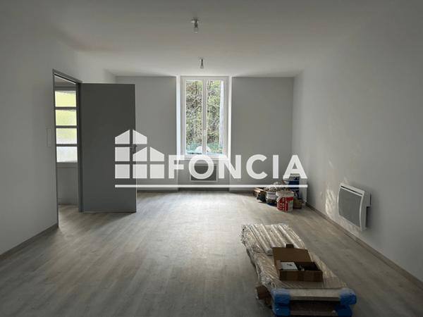 Location Appartement 3 pièces 77.1 m² - 4 ROUTE DE LACAUNE Viane 81530